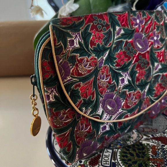 Christian Dior Vintage Floral Cosmetic Pouch Bag - Picture 2 of 15